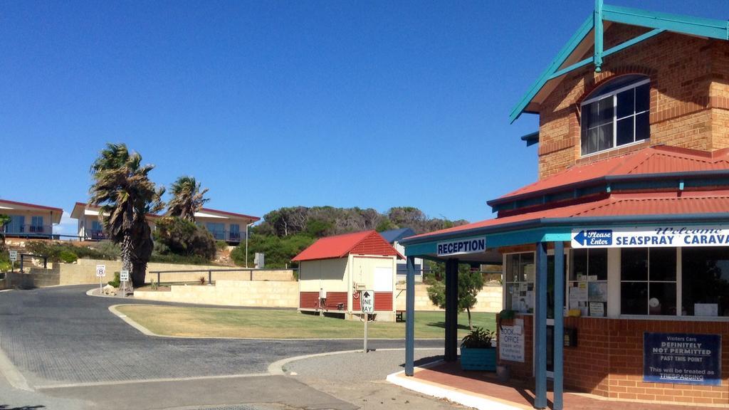 Seaspray Beach Holiday Park Dongara Exterior photo