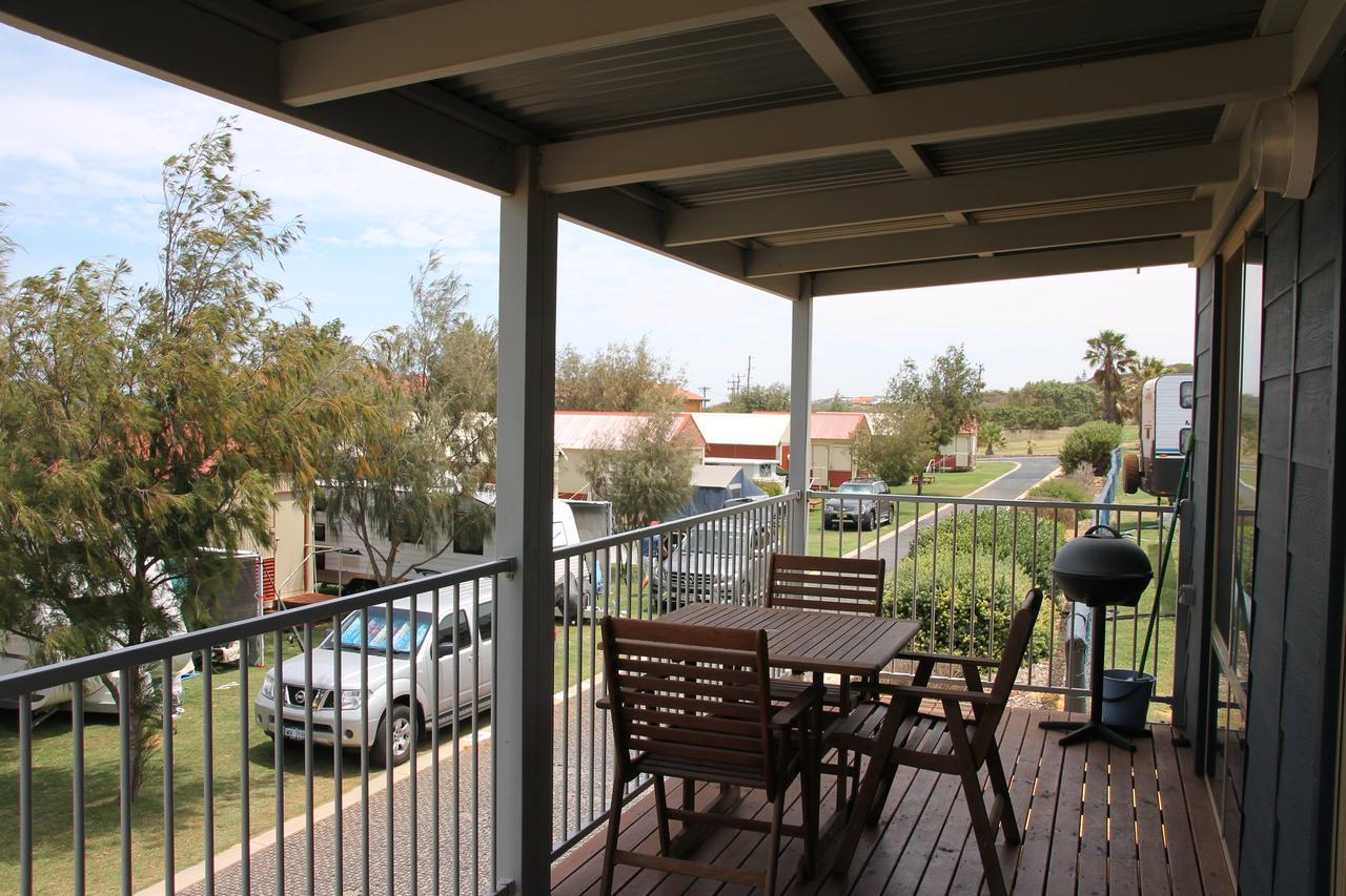 Seaspray Beach Holiday Park Dongara Exterior photo