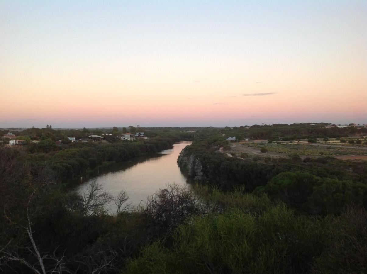 Seaspray Beach Holiday Park Dongara Exterior photo
